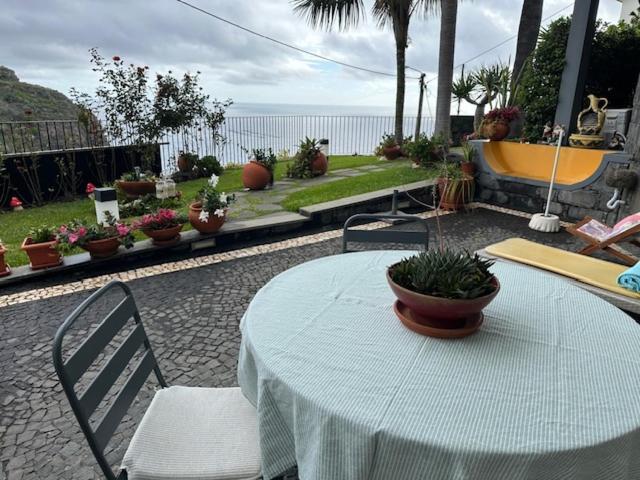 Zeza'S Garden Villa Calheta  Exterior photo