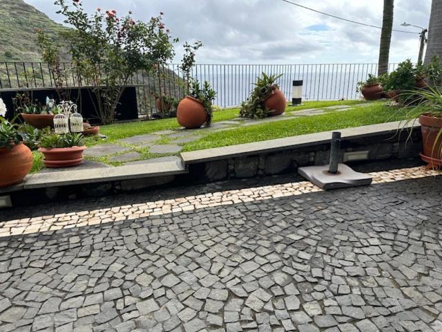 Zeza'S Garden Villa Calheta  Exterior photo
