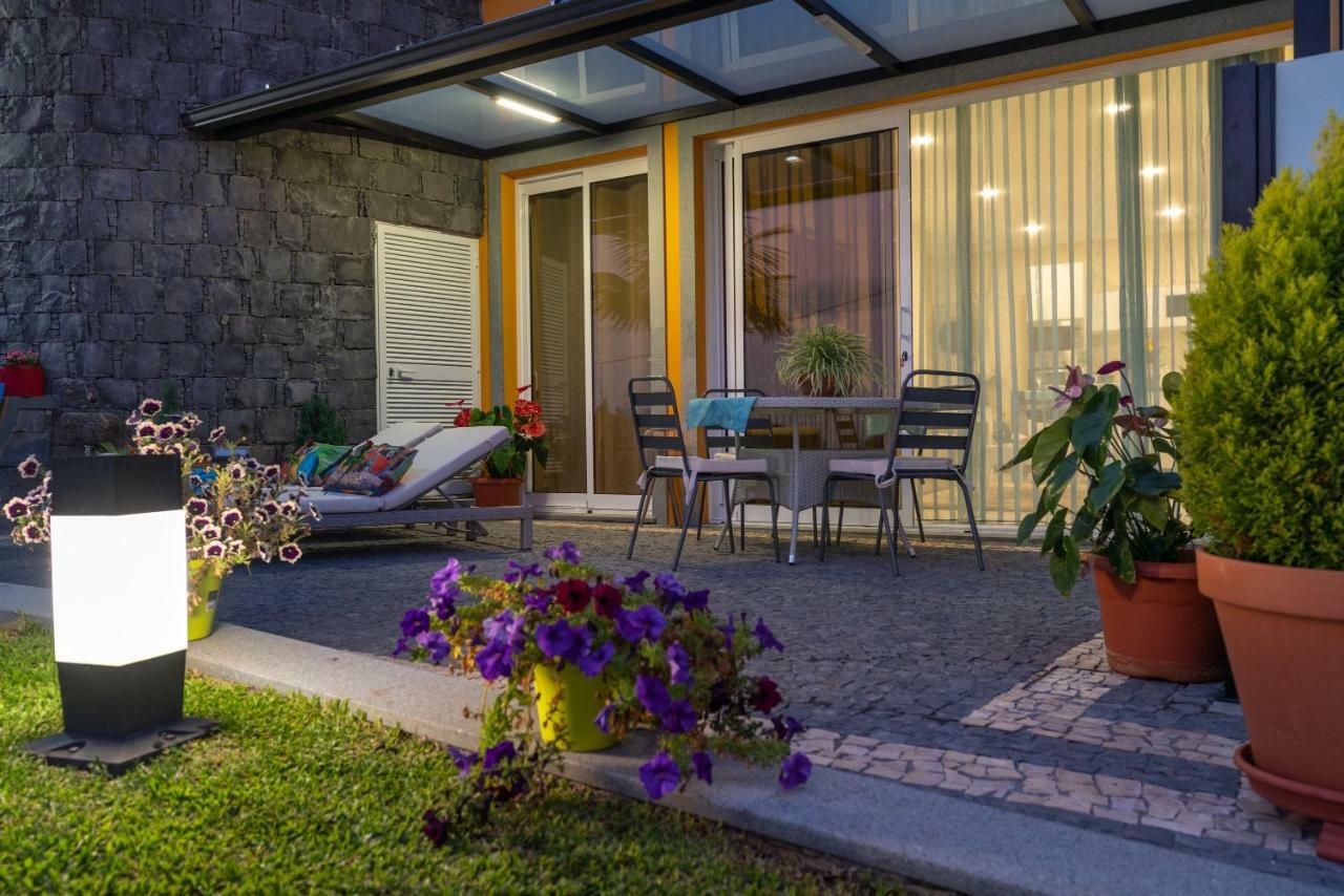 Zeza'S Garden Villa Calheta  Exterior photo